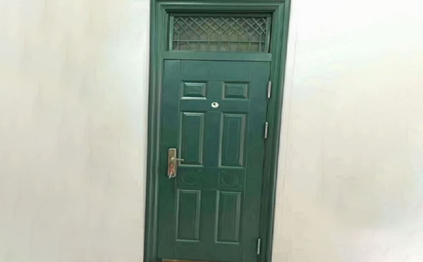 泽普学校教室门