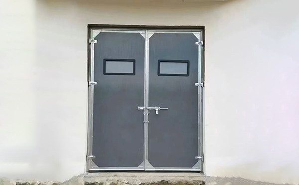 泽普工业门在高温作业区域的运行表现